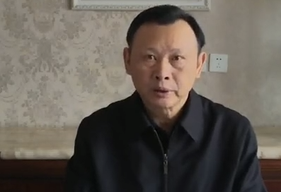 何黎明1.png